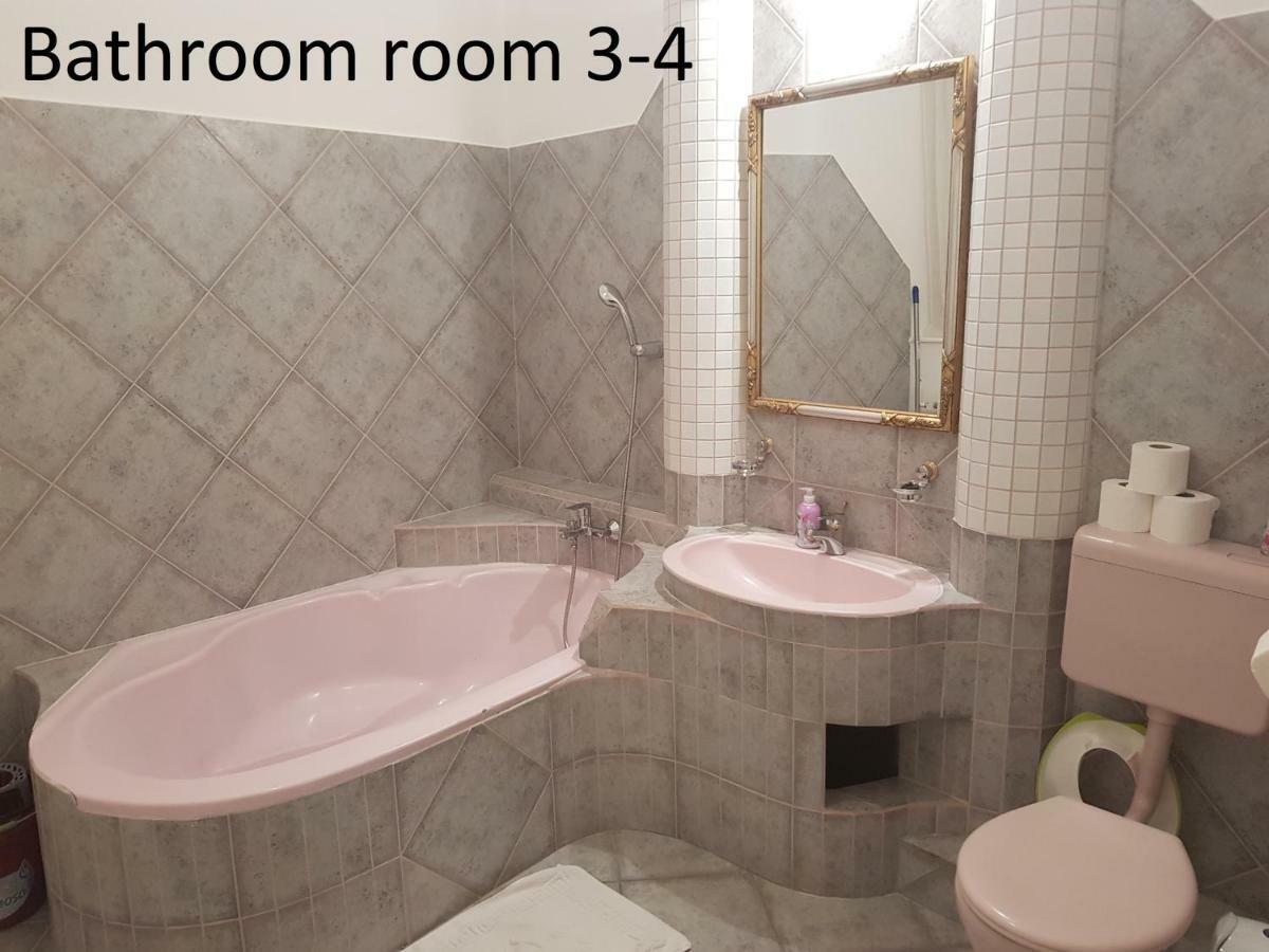 Zoli Apartmanok-Zoli Koelcsey 19 Villa Hajdúszoboszló المظهر الخارجي الصورة