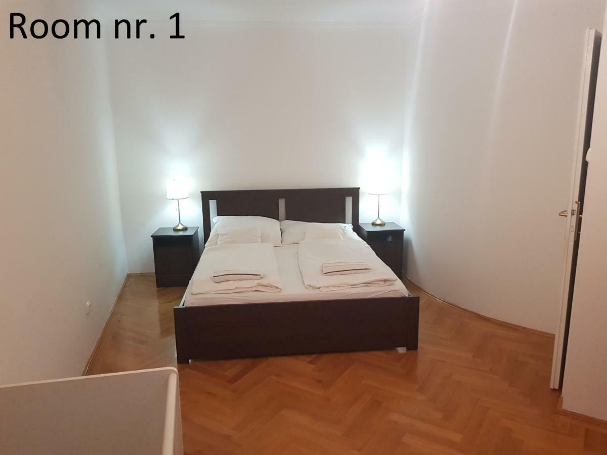 Zoli Apartmanok-Zoli Koelcsey 19 Villa Hajdúszoboszló المظهر الخارجي الصورة