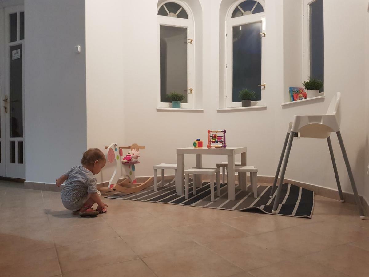 Zoli Apartmanok-Zoli Koelcsey 19 Villa Hajdúszoboszló المظهر الخارجي الصورة